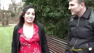 مراهقة عربية مشوية ملء شرجي ومهبلي في باريس