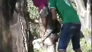 جلسة سكس في غرفة التخزين: زوجين مثيرين مغطى بالمني