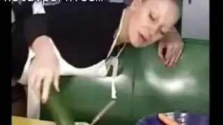 جوردي ينيك امه وخالته سكس مترجم