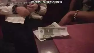 هبوط المرحاض: ألف يورو دفعت لمشهد صريح