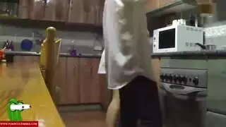 سكس في المطبخ طيز ضخمة