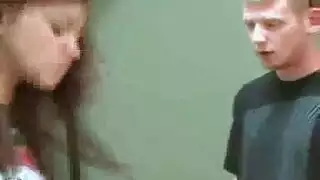 نشوة ورغبة محرمة: جنس المحارم مع مص ونيك شديد
